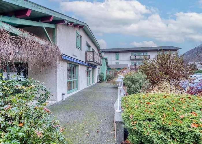 Brit Florimont Otel Saint-Ferréol